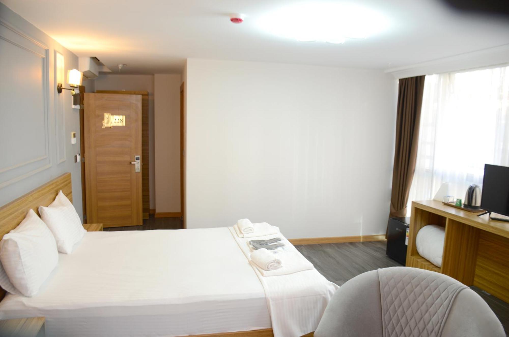 Waves Hotel Истанбул Екстериор снимка