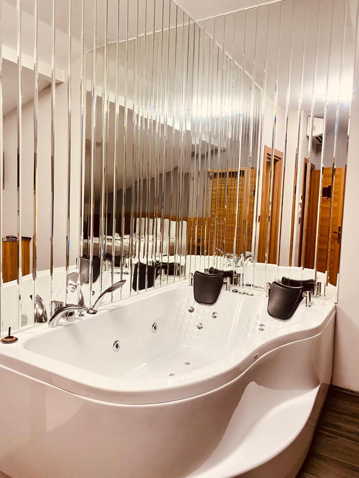 Waves Hotel Истанбул Екстериор снимка